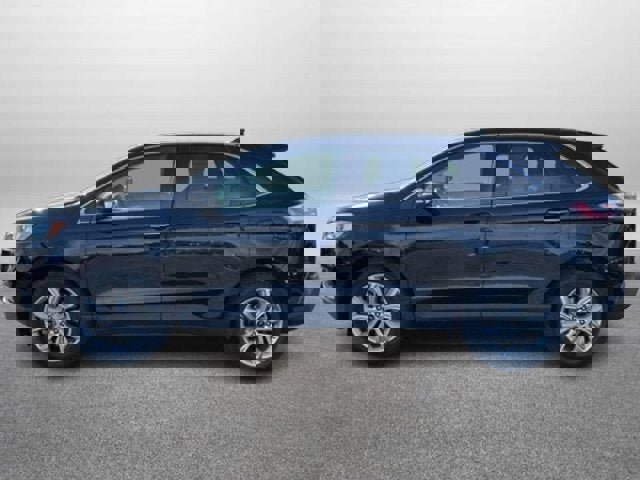 Certified 2024 Ford Edge Titanium image 5