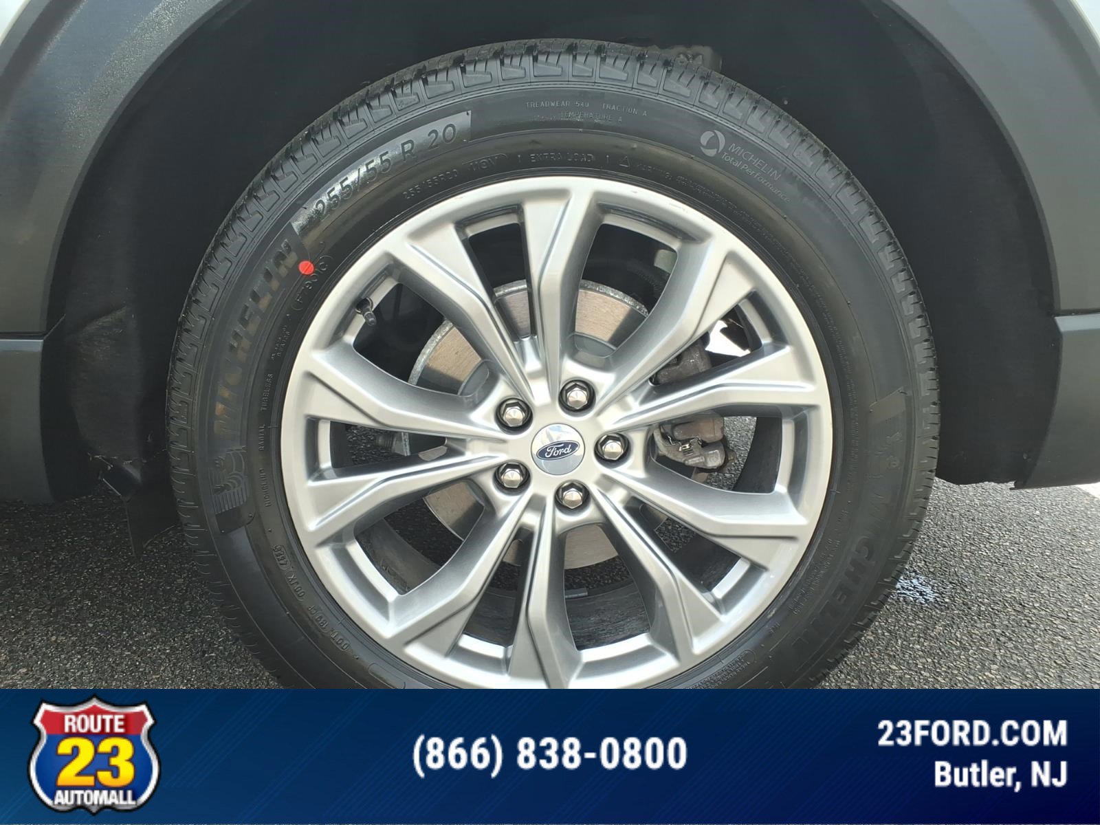 Certified 2023 Ford Explorer XLT w/ Equipment Group 202A AWD/4WD image 10