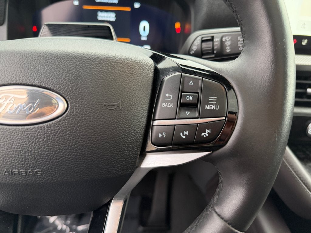 Certified 2025 Ford Explorer Platinum w/ Ultimate Package AWD/4WD image 17