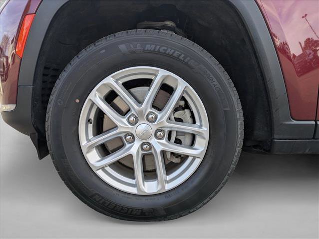 Used 2022 Jeep Grand Cherokee L Laredo w/ Luxury Tech Group I AWD/4WD image 27