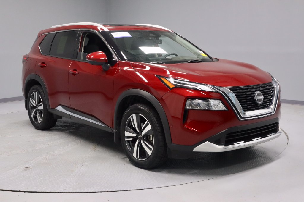 Used 2023 Nissan Rogue Platinum FWD image 1