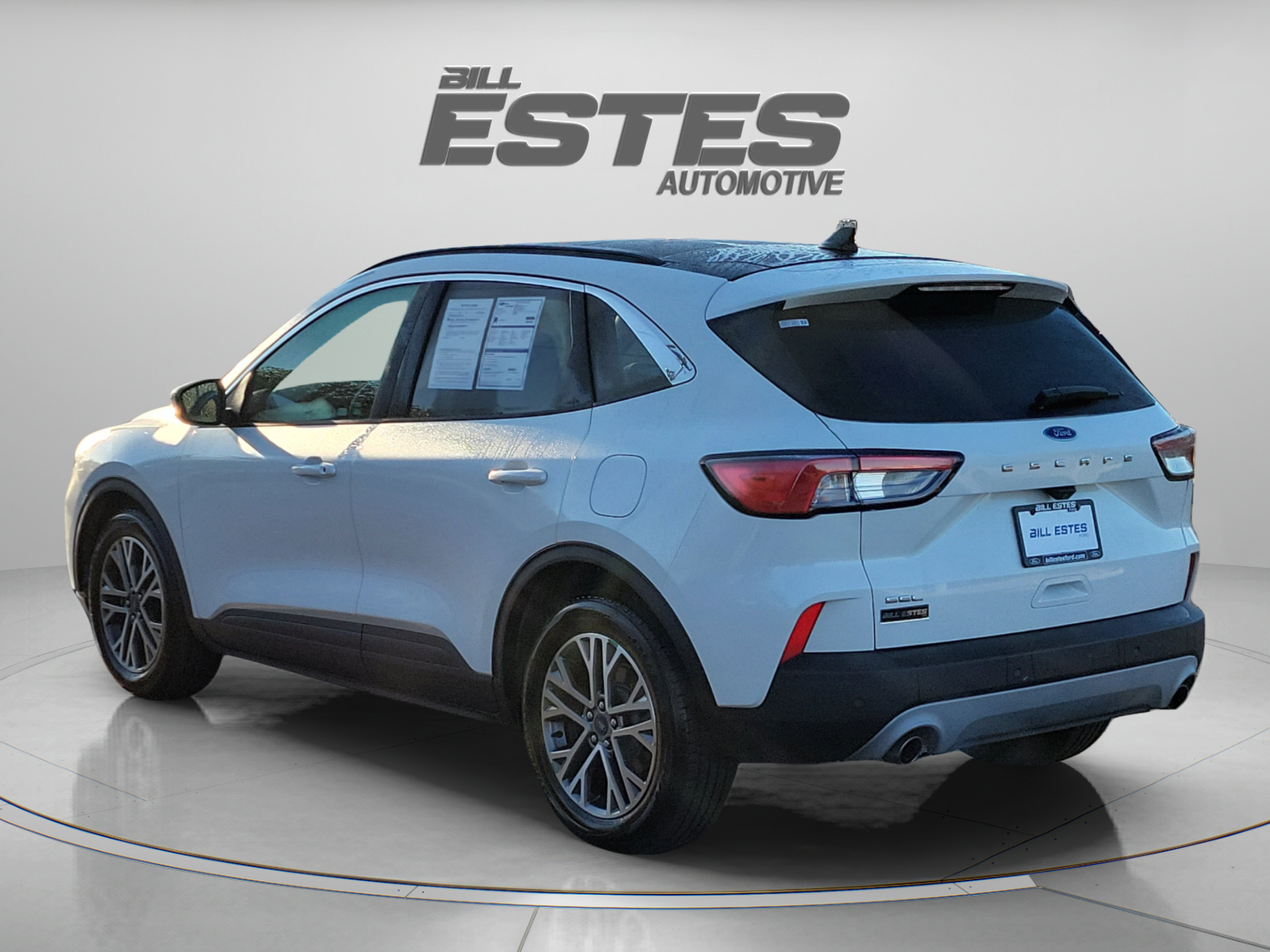 Certified 2022 Ford Escape SEL FWD image 2