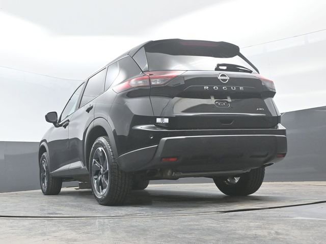 Used 2025 Nissan Rogue SV AWD/4WD image 21