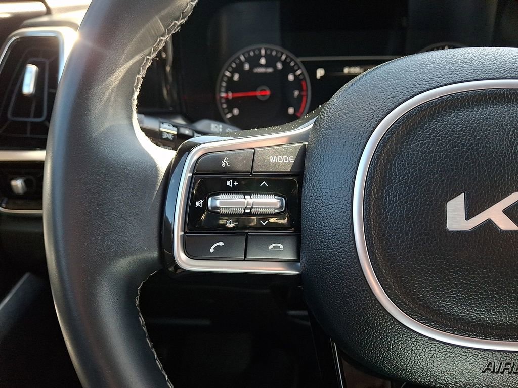 Used 2022 Kia Sorento SX image 24