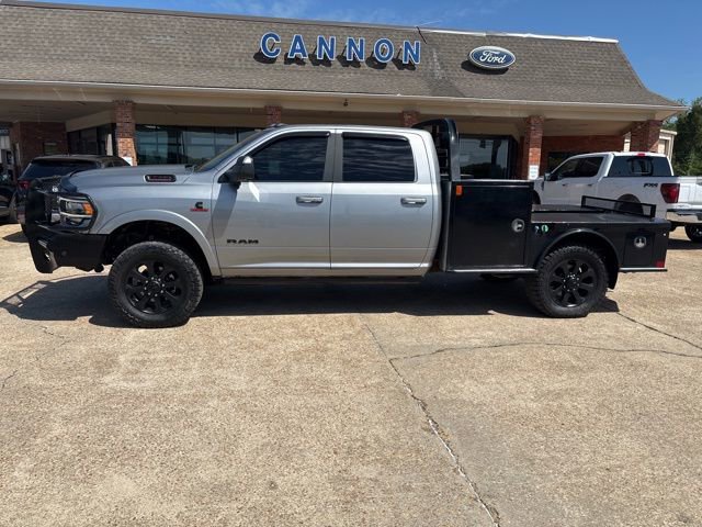 Used 2022 RAM 3500 Laramie AWD/4WD image 2