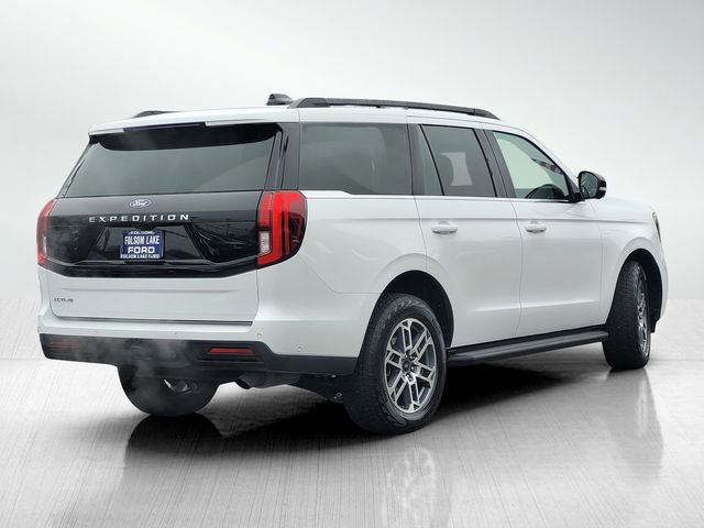 Certified 2025 Ford Expedition Active image 3