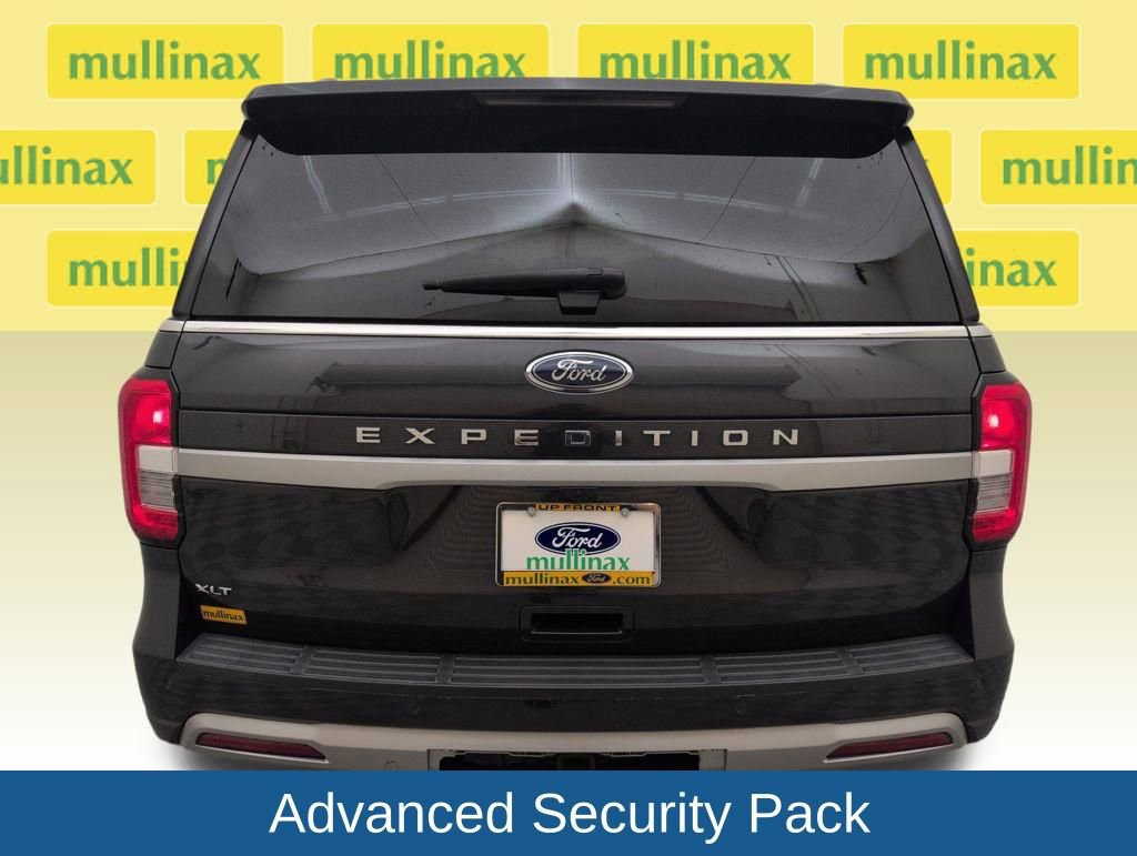 Certified 2023 Ford Expedition XLT image 4