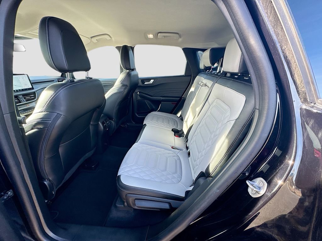 Certified 2023 Ford Escape Platinum w/ Premium Technology Package AWD/4WD image 20
