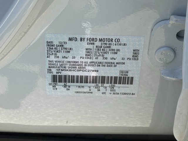 Certified 2023 Ford Explorer Platinum w/ Technology Package AWD/4WD image 40