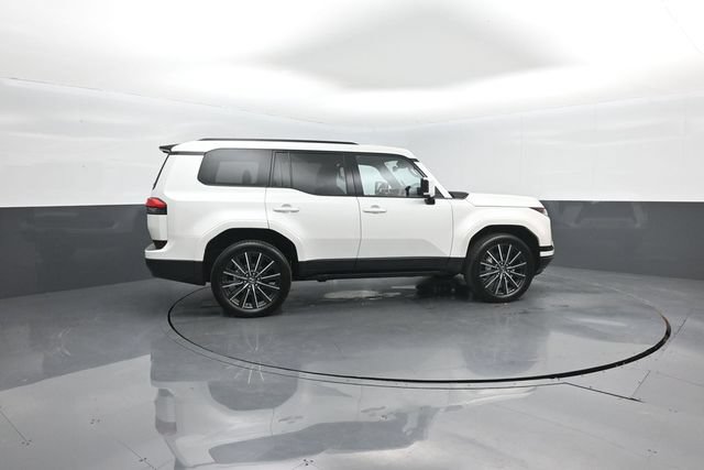 Used 2025 Lexus GX 550 w/ Accessory Package (2T) AWD/4WD image 8