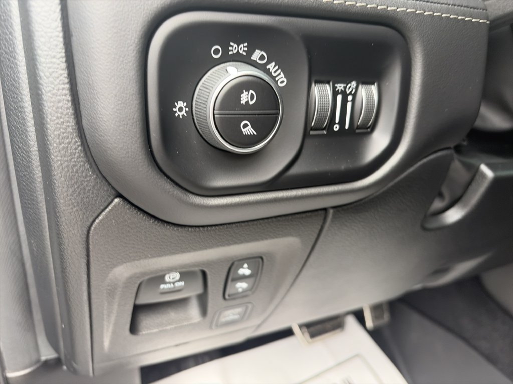 Used 2025 RAM 1500 RHO AWD/4WD image 21