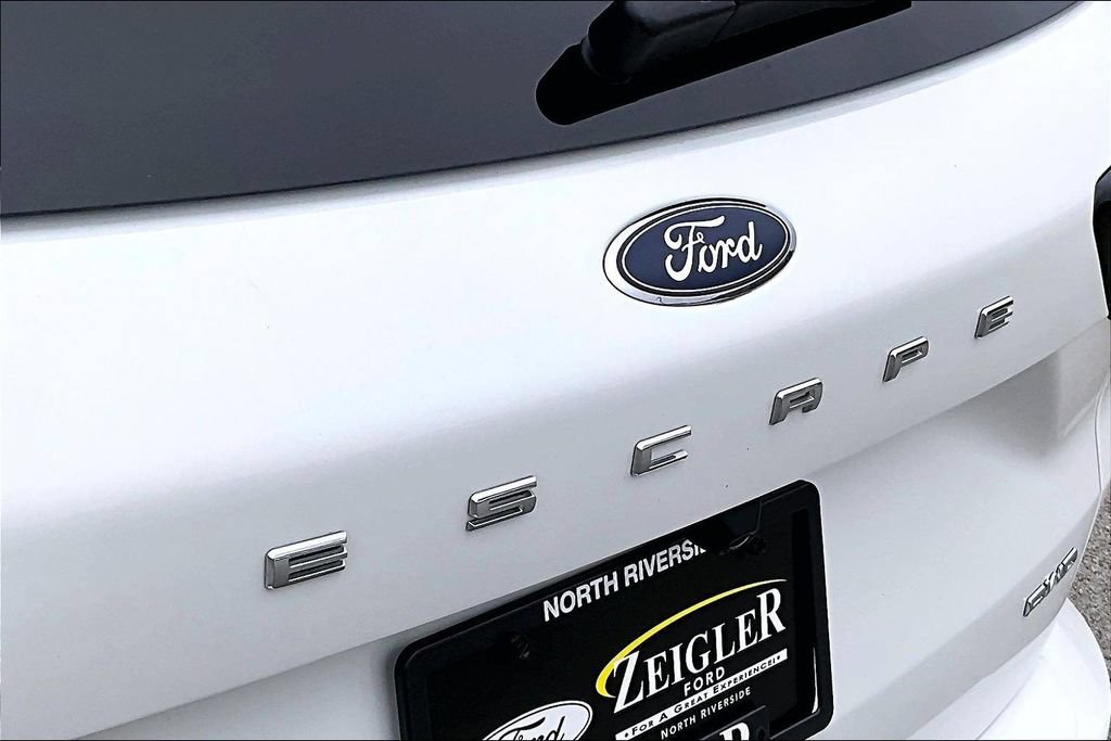 Certified 2023 Ford Escape ST-Line Select w/ Tech Pack #2 AWD/4WD image 8