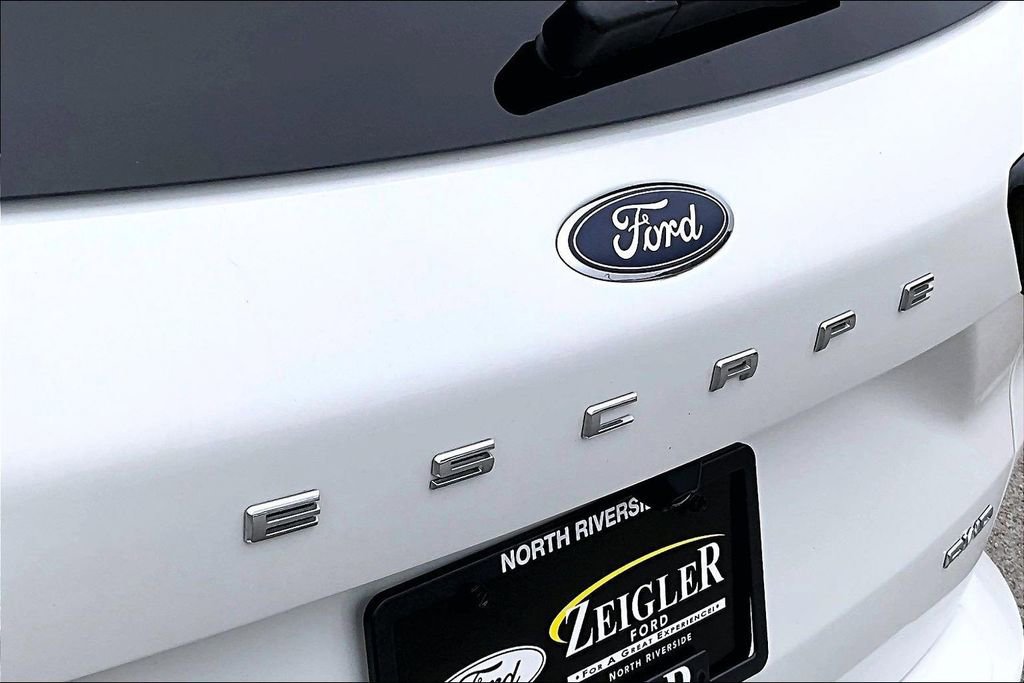 Certified 2023 Ford Escape ST-Line Select w/ Tech Pack #2 AWD/4WD image 8