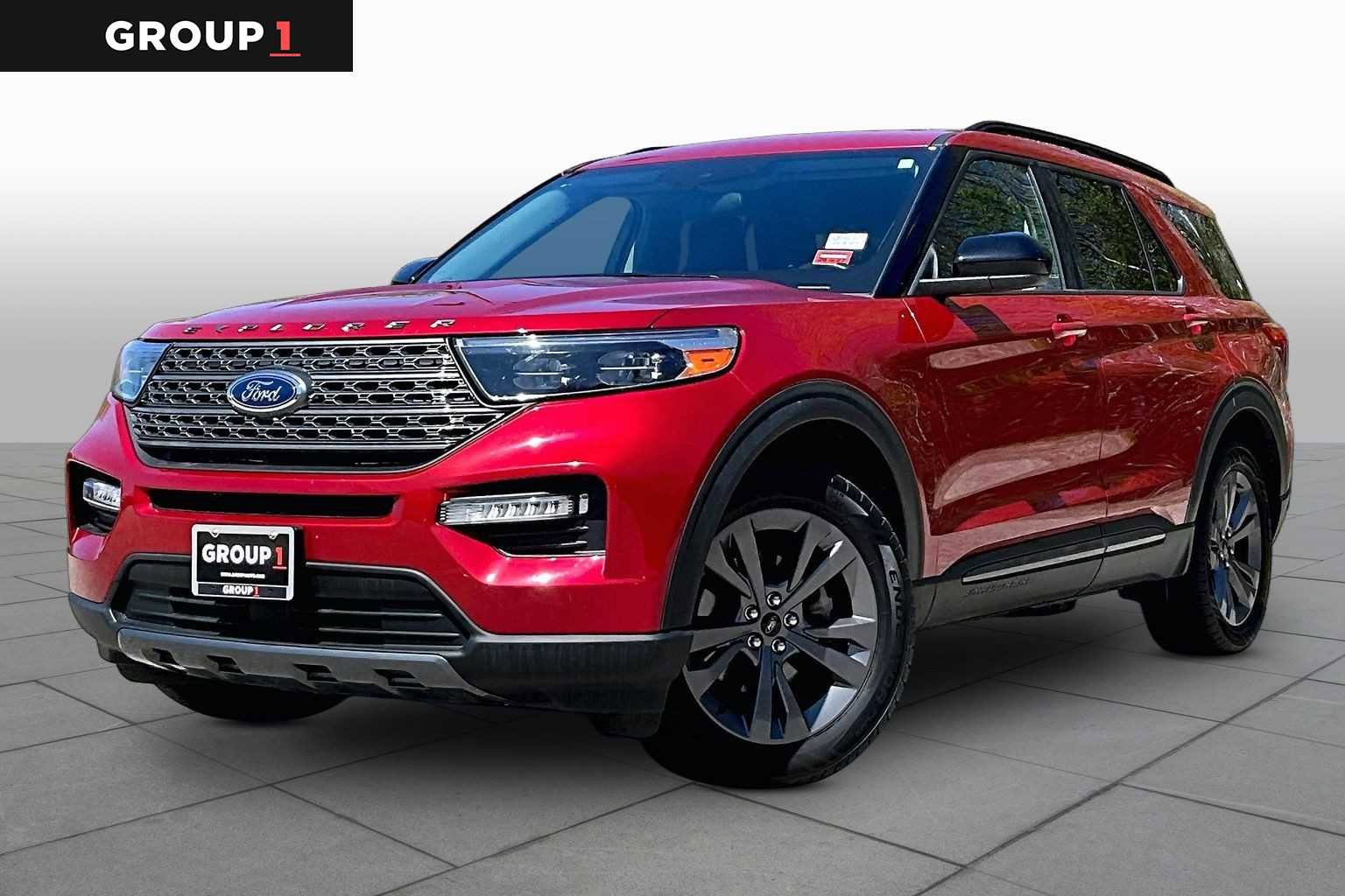 Certified 2023 Ford Explorer XLT w/ Equipment Group 202A AWD/4WD image 1