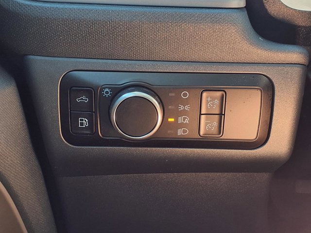 Certified 2024 Ford Maverick XLT w/ XLT Luxury Package FWD image 17