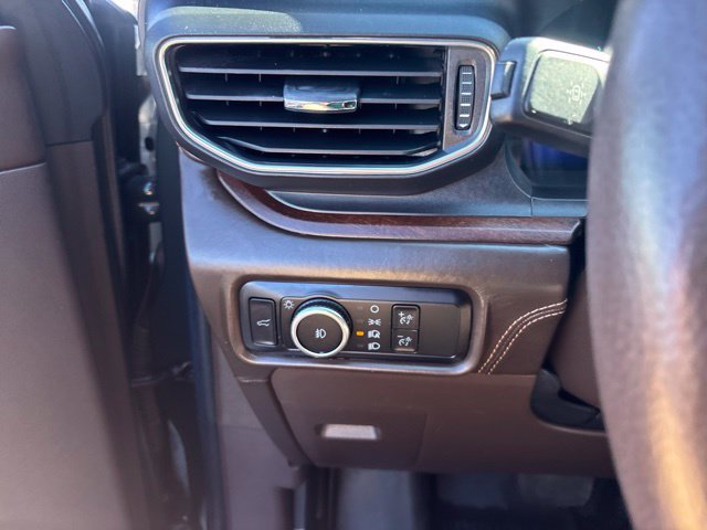 Certified 2023 Ford Explorer King Ranch w/ Technology Package AWD/4WD image 23
