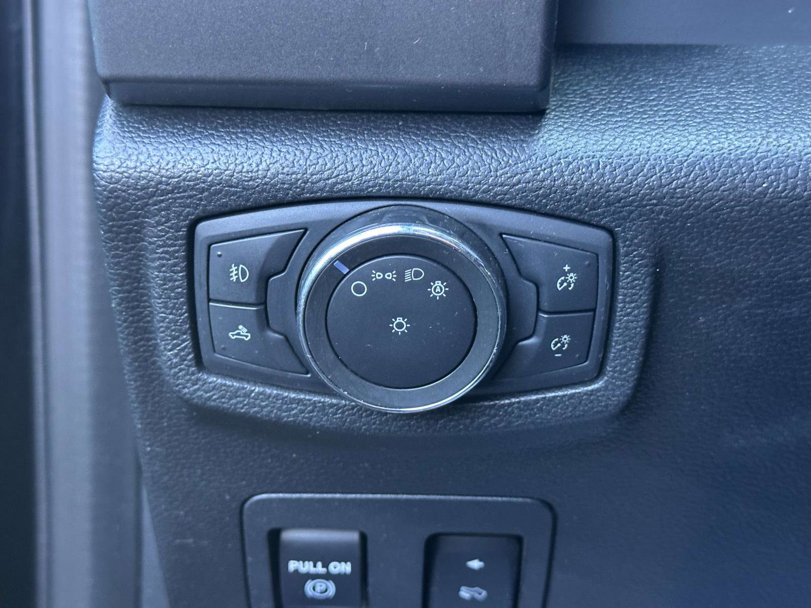 Certified 2019 Ford F150 XLT w/ Equipment Group 302A Luxury image 34