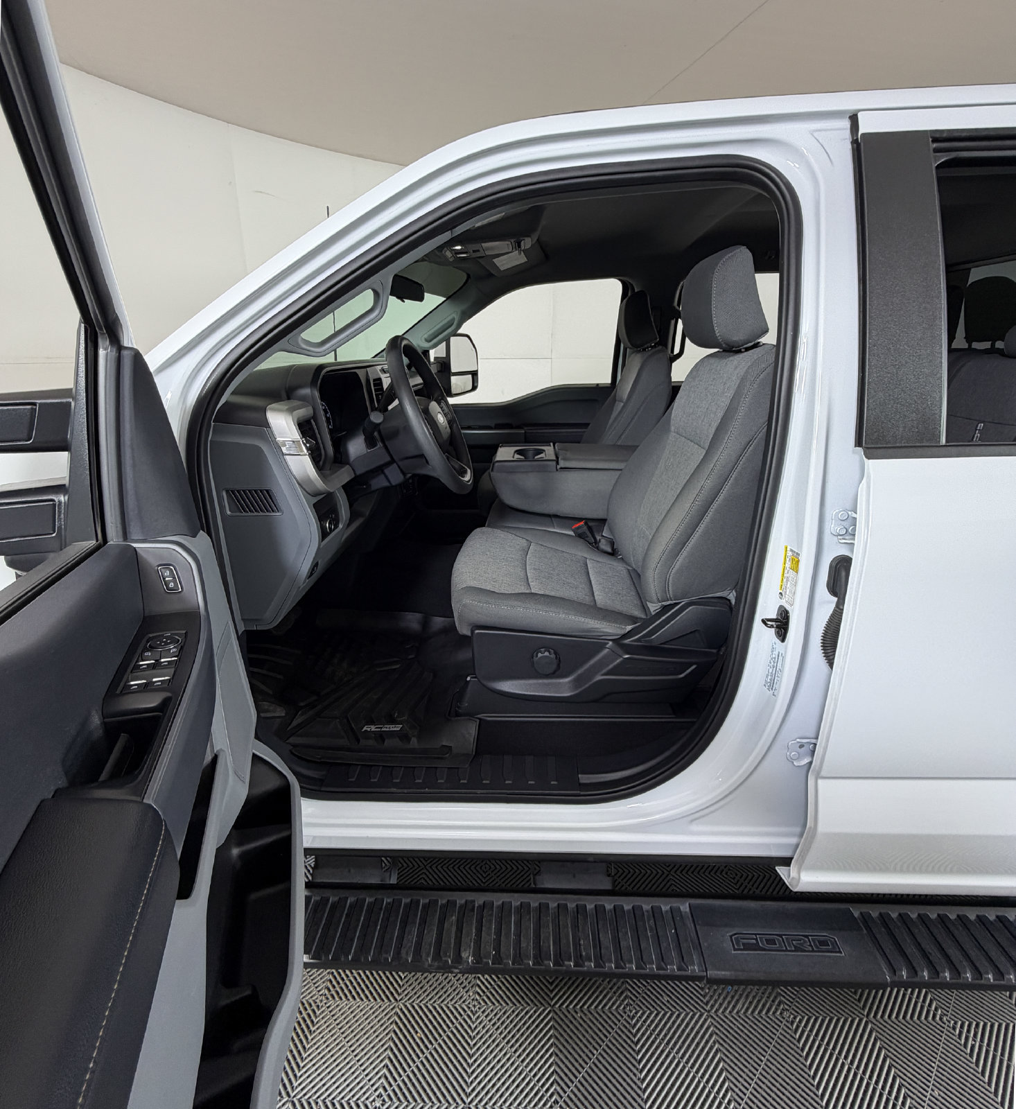 Certified 2024 Ford F350 XL w/ STX Appearance Package AWD/4WD image 8