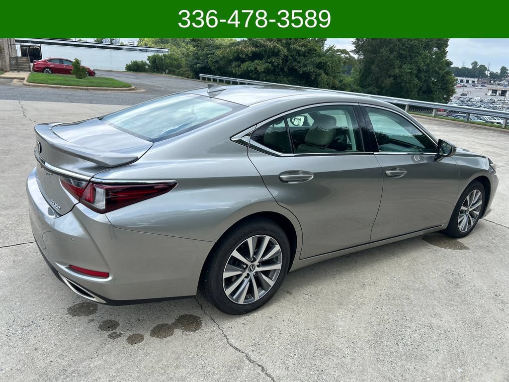 Used 2021 Lexus ES 350 w/ Premium Package FWD image 5