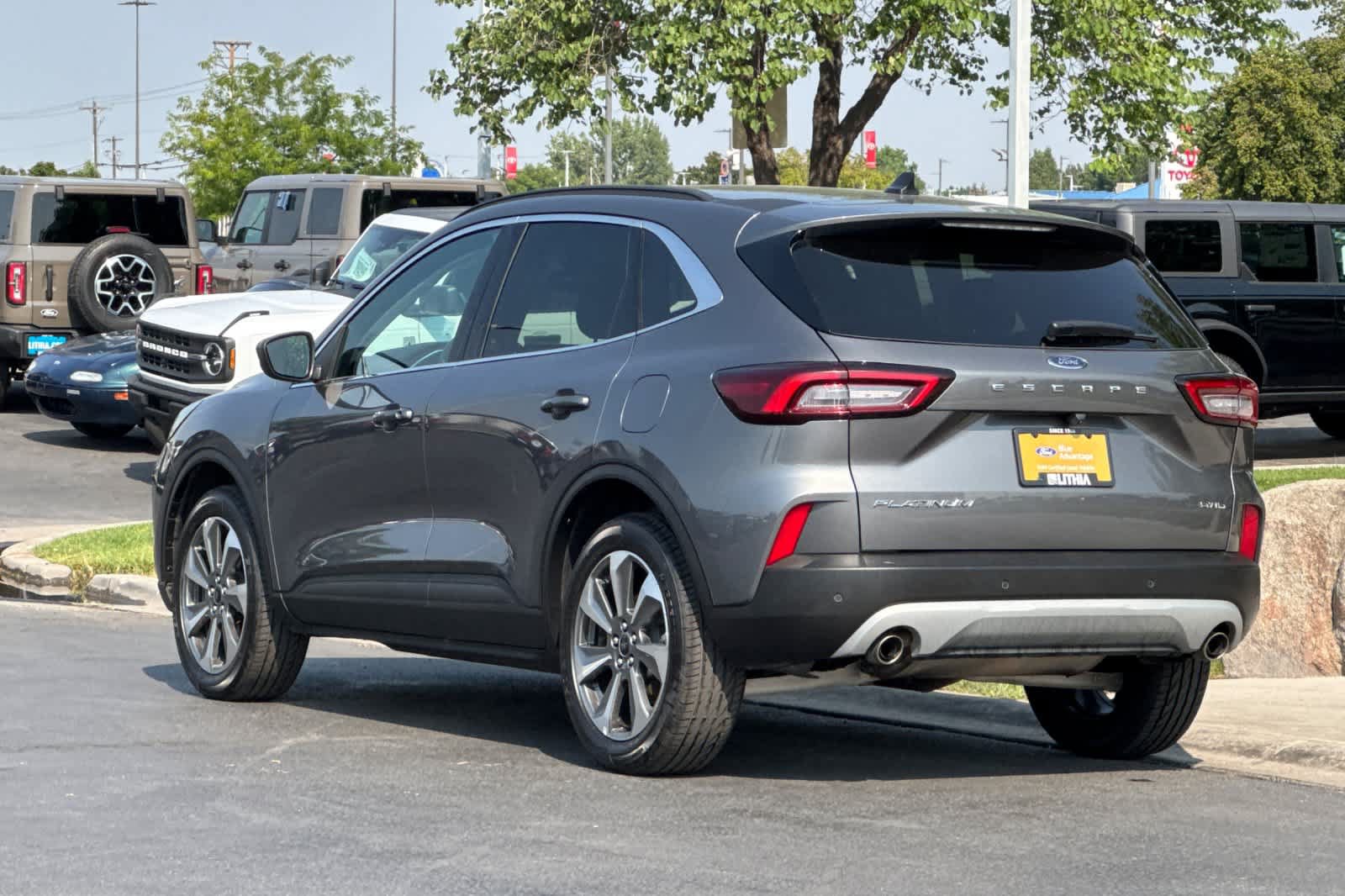 Certified 2025 Ford Escape Platinum AWD/4WD image 6