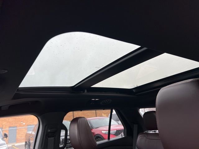 Certified 2020 Ford Explorer Platinum image 22