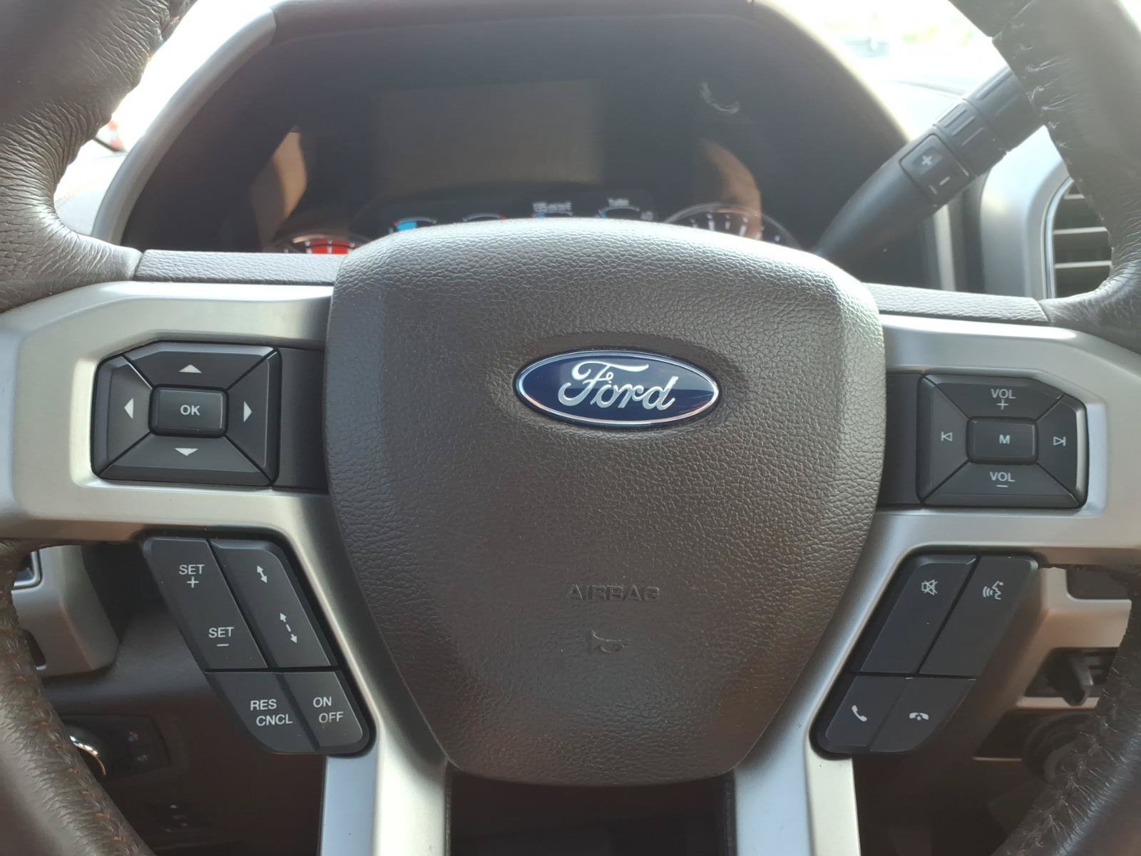 Certified 2020 Ford F350 King Ranch w/ King Ranch Ultimate Package AWD/4WD image 18