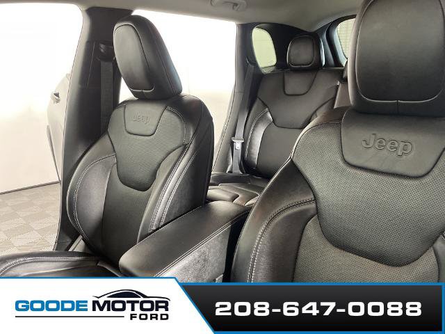 Used 2023 Jeep Cherokee Altitude Lux image 18