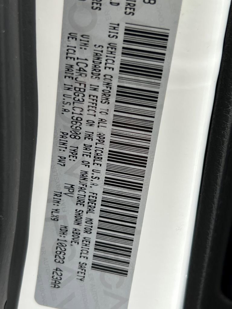 Used 2020 Jeep Grand Cherokee Limited X image 34