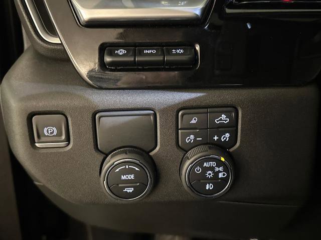 Used 2022 Chevrolet Silverado 1500 LTZ w/ LTZ Premium Package image 21