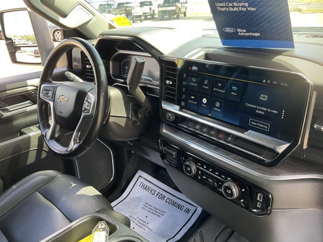 Used 2024 Chevrolet Silverado 2500 LTZ AWD/4WD image 22