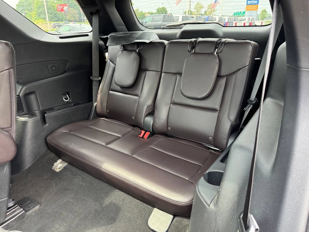 Certified 2025 Ford Explorer Platinum w/ LUX Leather Package AWD/4WD image 11