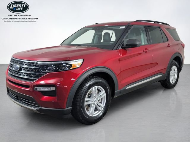 Certified 2023 Ford Explorer XLT w/ Equipment Group 202A AWD/4WD image 8