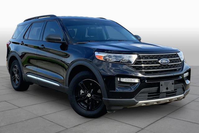 Certified 2020 Ford Explorer XLT w/ Equipment Group 202A RWD image 3