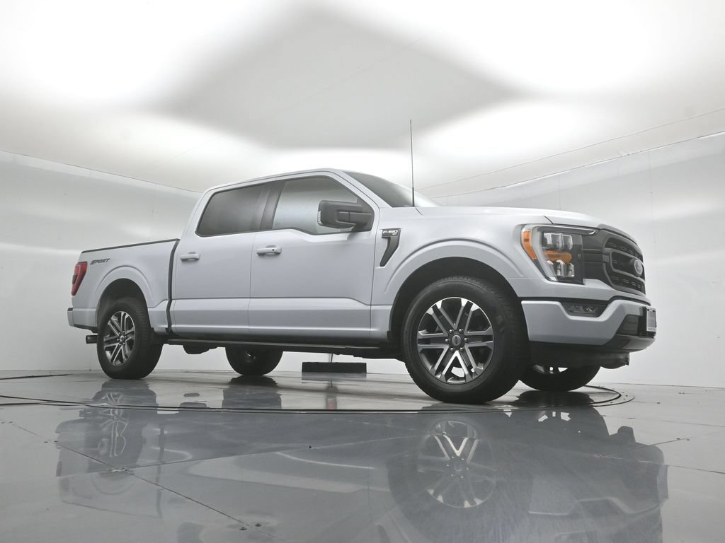 Certified 2021 Ford F150 XLT RWD image 3