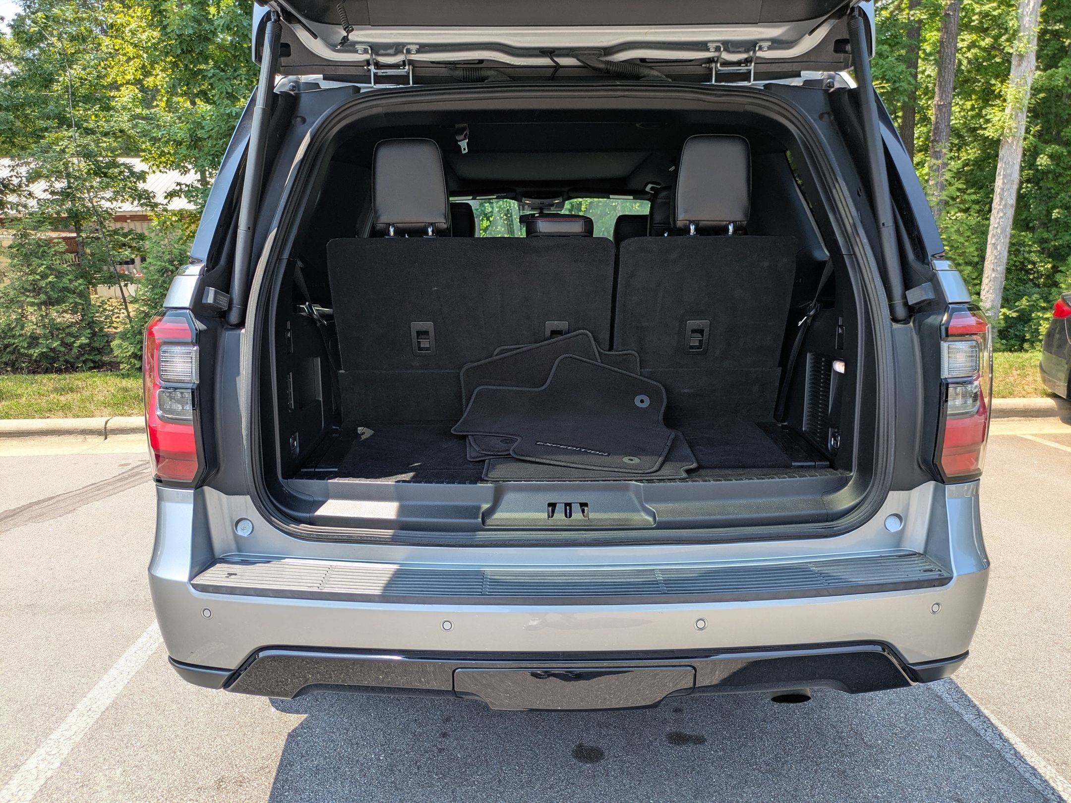 Certified 2020 Ford Expedition Limited w/ Equipment Group 303A AWD/4WD image 33