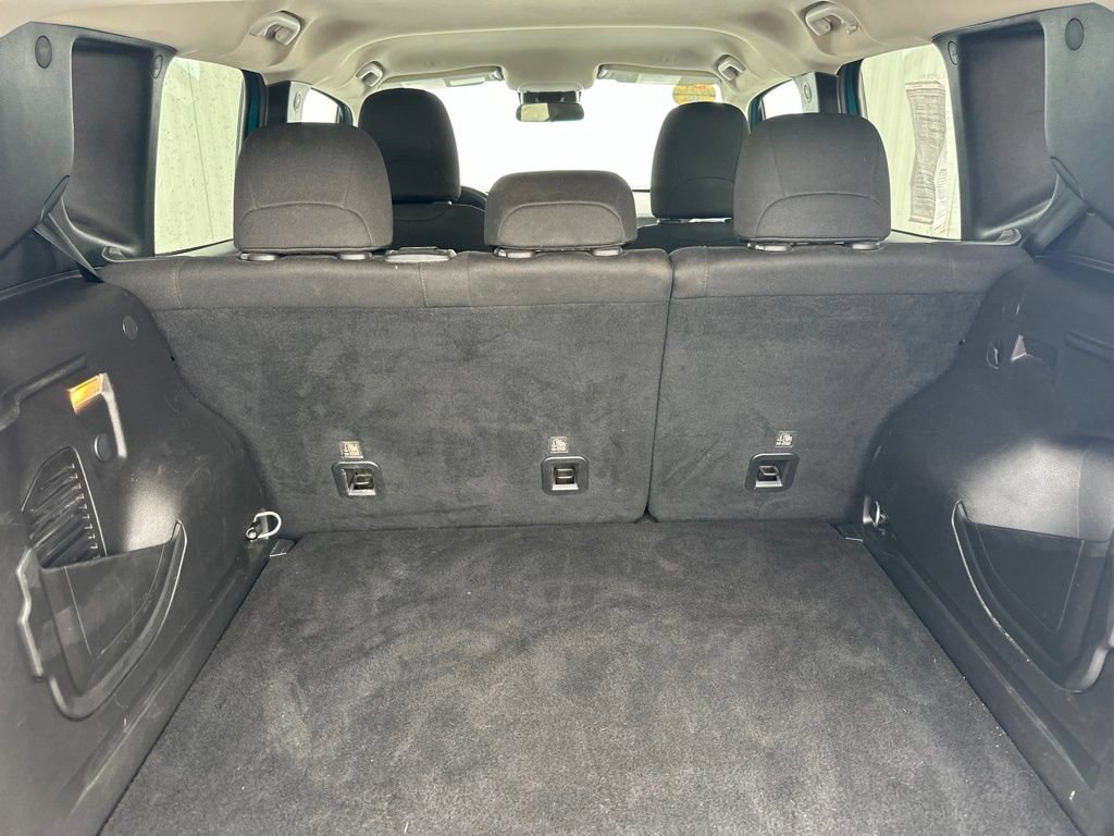 Used 2022 Jeep Renegade Latitude AWD/4WD image 21