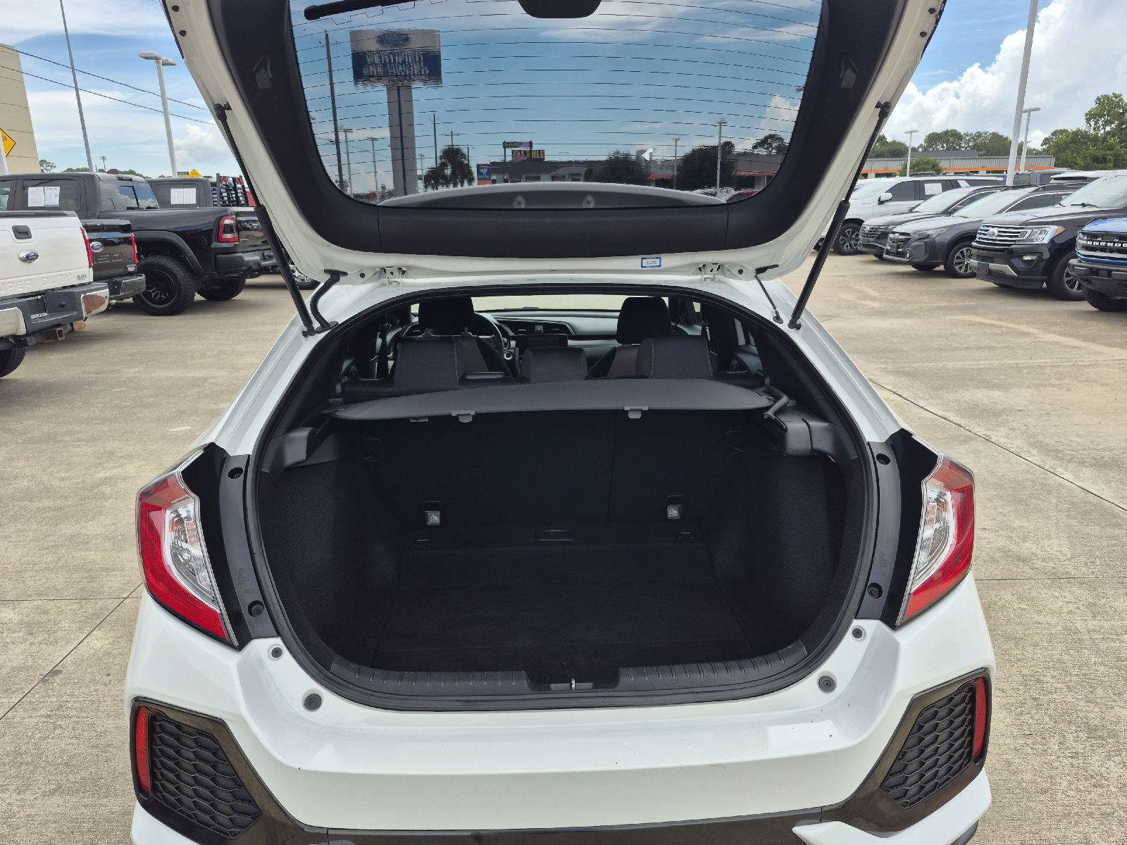 Used 2018 Honda Civic EX image 11