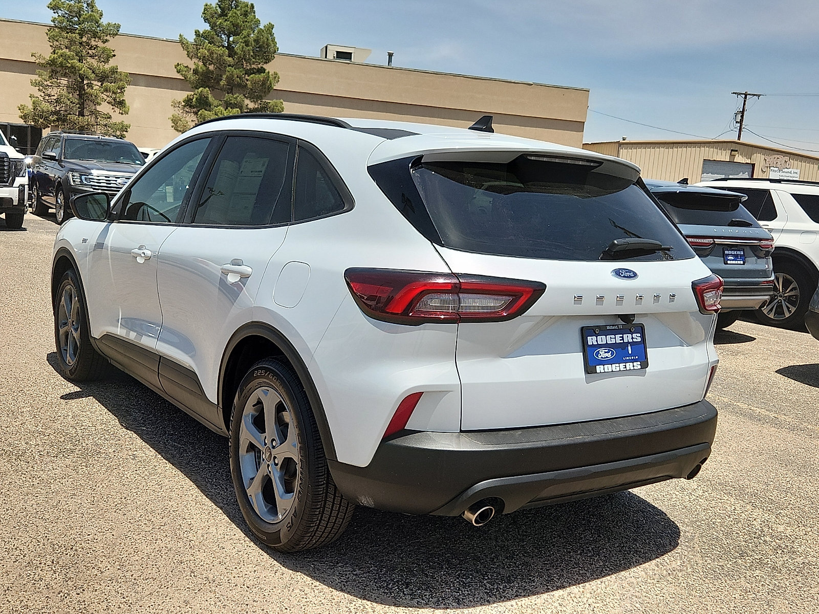 Certified 2025 Ford Escape ST-Line FWD image 5