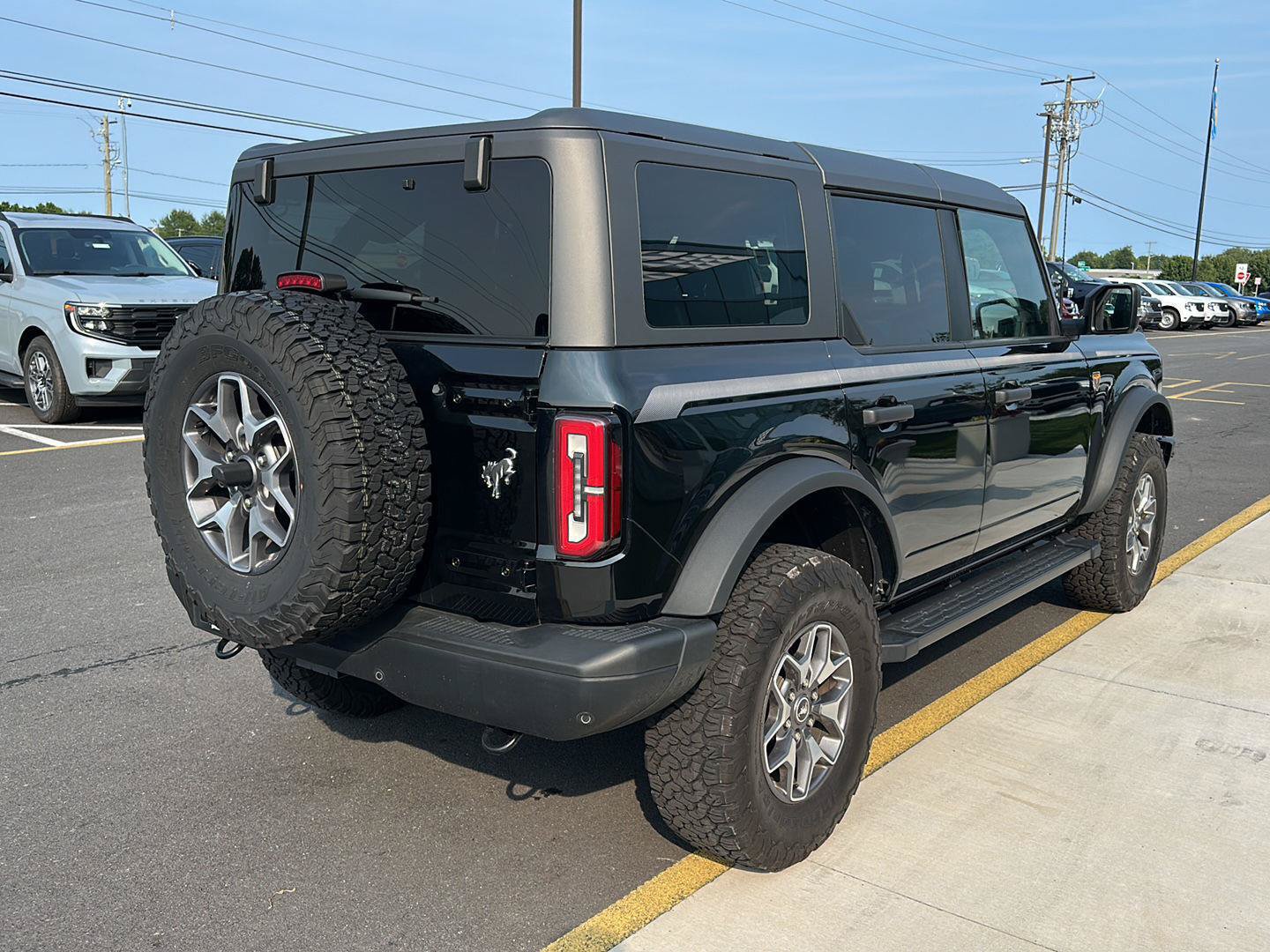 Certified 2024 Ford Bronco Badlands AWD/4WD image 5