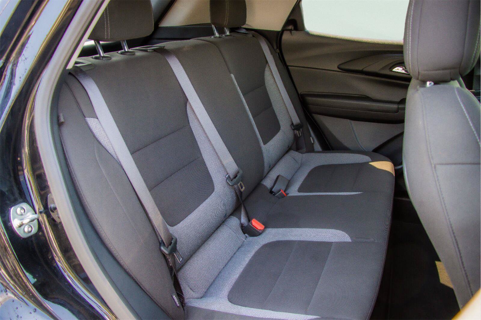 Used 2025 Chevrolet TrailBlazer LT FWD image 7