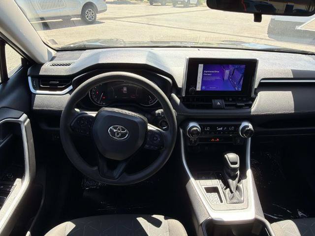 Used 2024 Toyota RAV4 XLE FWD image 11