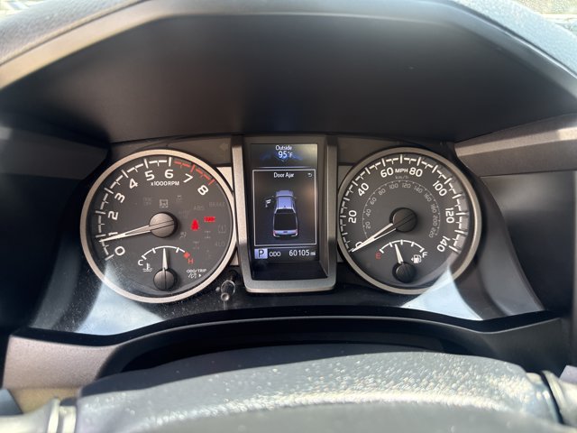 Used 2020 Toyota Tacoma TRD Sport w/ TRD Premium Sport Package AWD/4WD image 21
