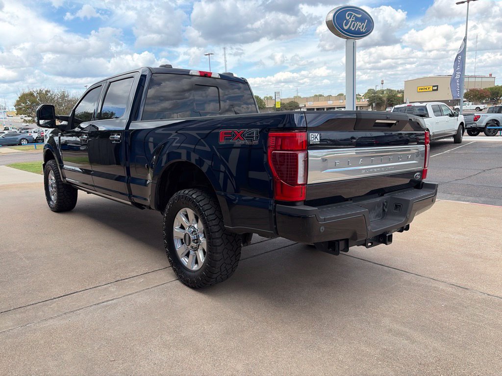 Certified 2022 Ford F250 Platinum w/ FX4 Off-Road Package AWD/4WD image 5