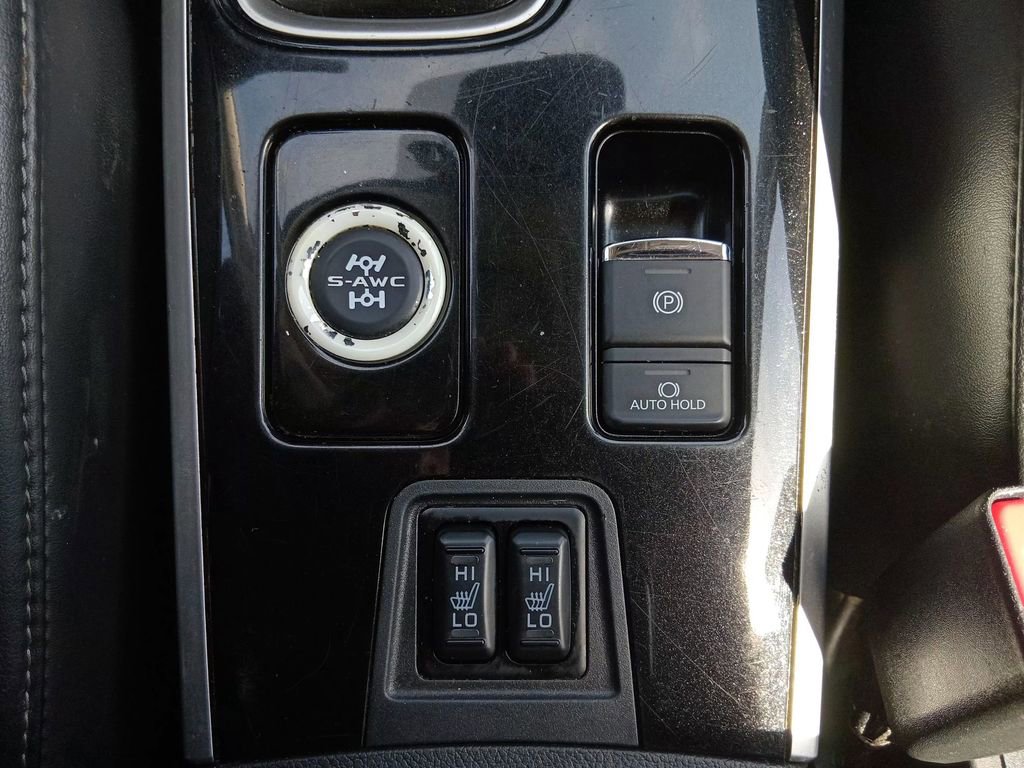 Used 2020 Mitsubishi Outlander SE AWD/4WD image 24