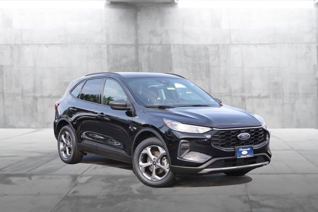 Certified 2025 Ford Escape ST-Line AWD/4WD image 2