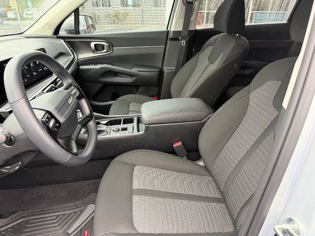 Used 2026 Kia Sorento LX FWD image 11