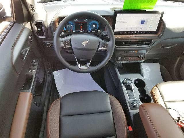 Certified 2025 Ford Bronco Sport Outer Banks w/ Outer Banks Tech Package+ AWD/4WD image 17