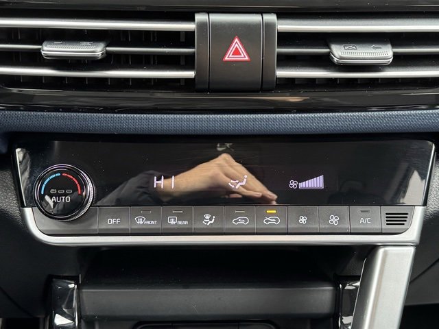 Used 2023 Kia Seltos S image 11