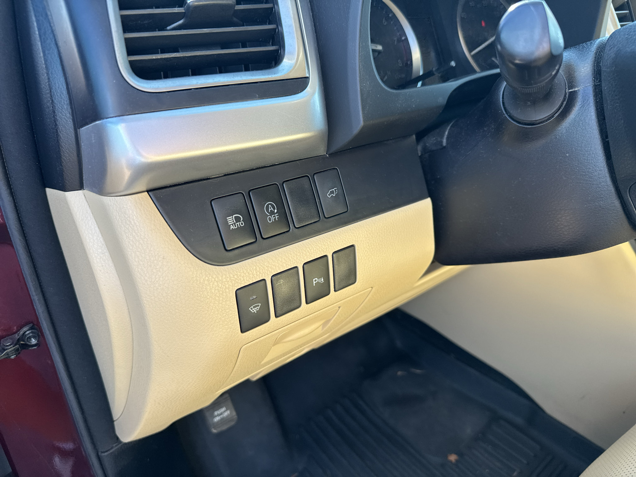 Used 2017 Toyota Highlander Limited FWD image 19