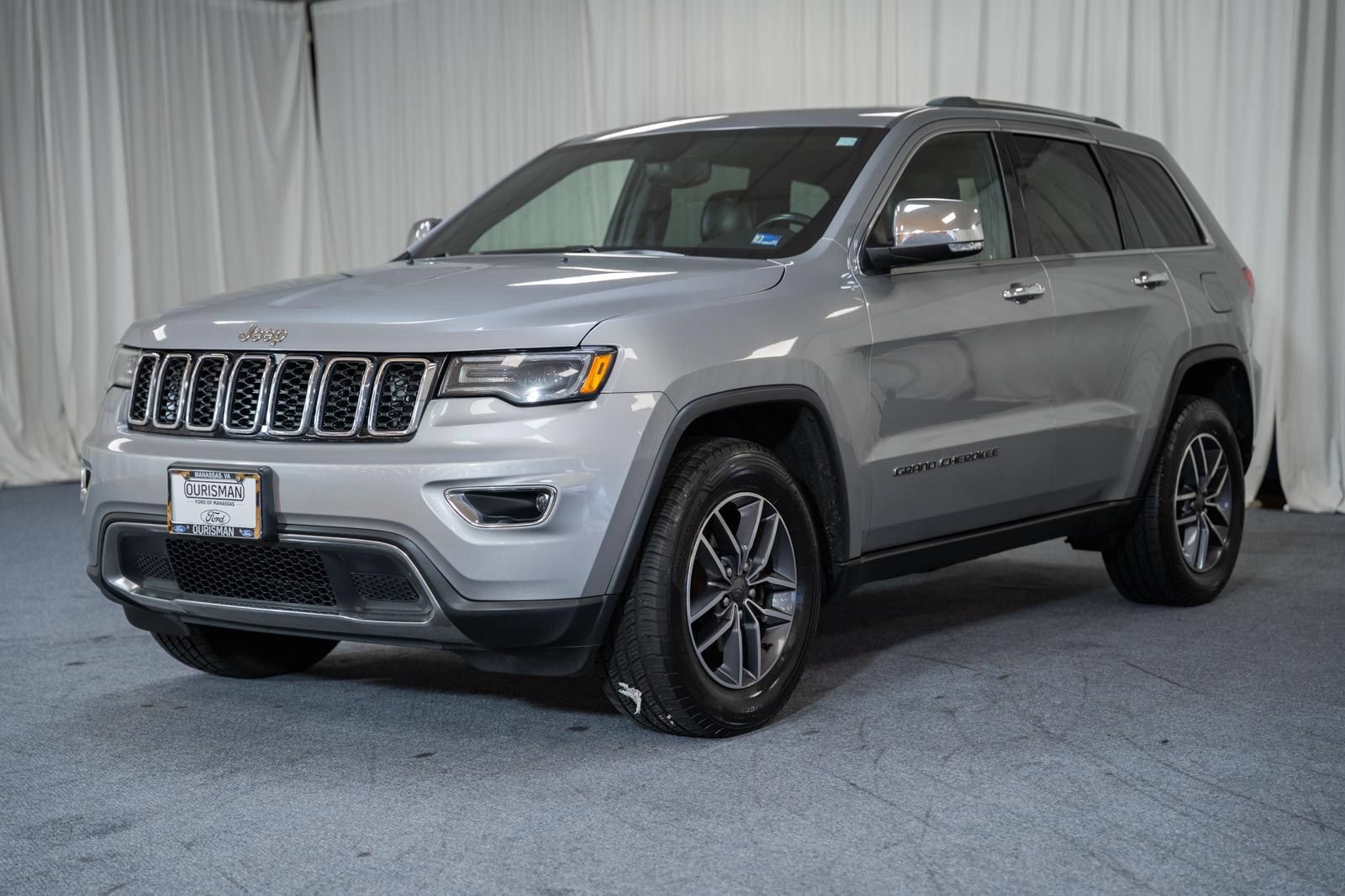 Used 2019 Jeep Grand Cherokee Limited w/ Luxury Group II RWD image 3